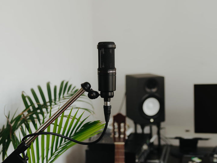 Audio-Technica AT2020 Micrófono de estudio de condensador cardioide...