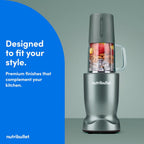 nutribullet Turbo Tumbler Edition, licuadora personal para batidos y bebidas congeladas, vaso de 24 onzas con bota, vaso de 32 onzas, tapas de viaje y para llevar, 1000 W, verde salvia fresco