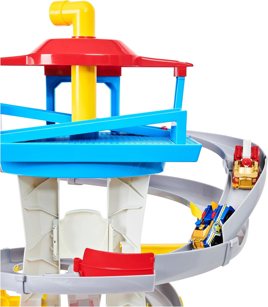 Paw Patrol Adventure Bay Lookout Tower Playset con 2 vehículos de metal fundido a escala 1:55 (Chase y Marshall): Twin Track Rescue Way, set de 25 piezas con periscopio de lanzamiento - Acomoda hasta