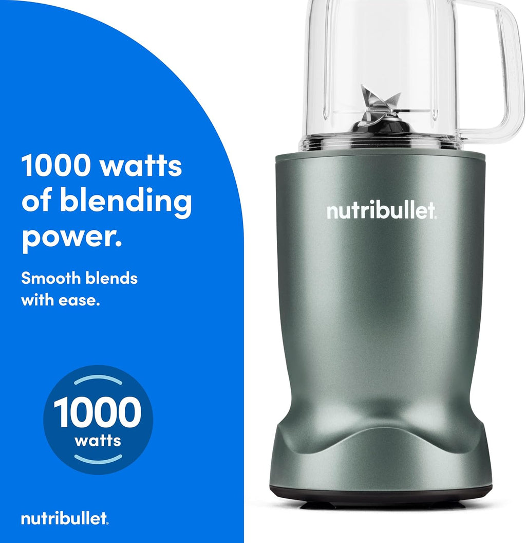 nutribullet Turbo Tumbler Edition, licuadora personal para batidos y bebidas congeladas, vaso de 24 onzas con bota, vaso de 32 onzas, tapas de viaje y para llevar, 1000 W, verde salvia fresco