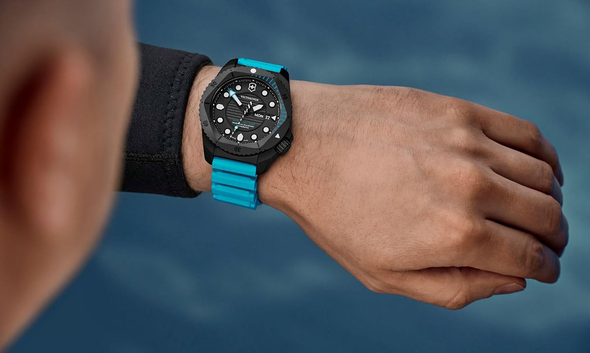 Victorinox Reloj Dive Pro Automático Negro Titanio Azul Correa De Caucho 1.693 in - 242071