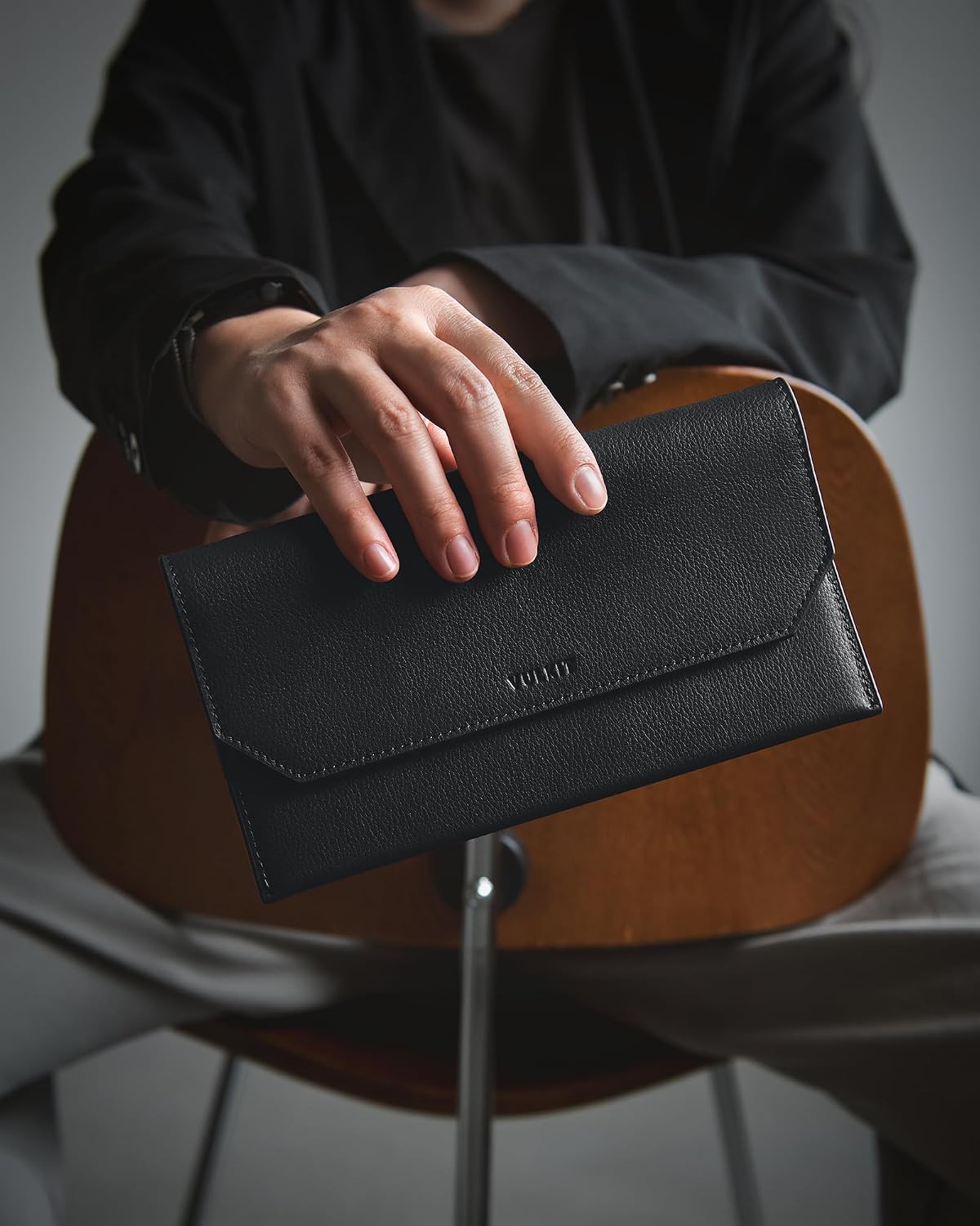 VULKIT Cartera de cuero genuino con sobres para dinero en efectivo, cierre magnético
