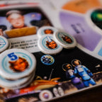 Rio Grande Games Moon Colony Bloodbath Juego de cartas de construcción de motor estratégico