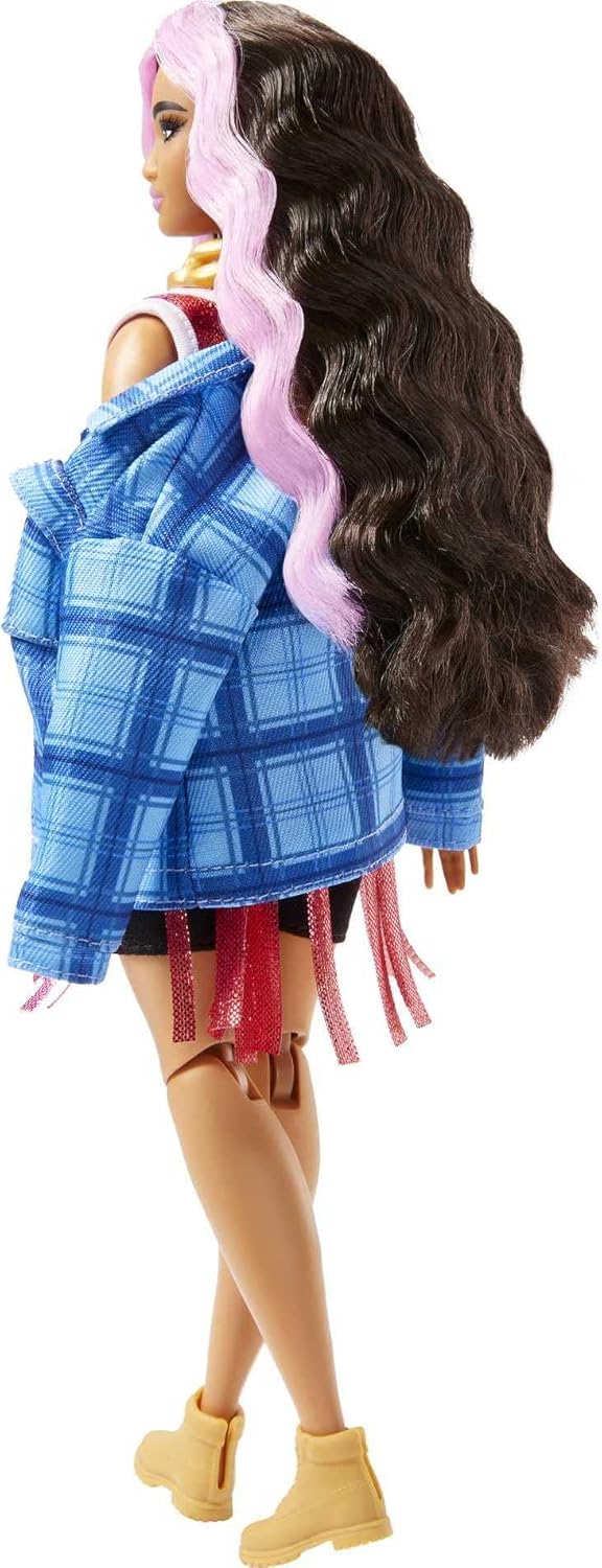 Muñeca Barbie Extra y accesorios con pelo rosa engarzado y rizado e...