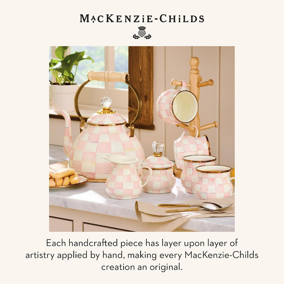 MACKENZIE-CHILDS Hervidor de té, 2 cuartos de galón, color rosa y blanco a