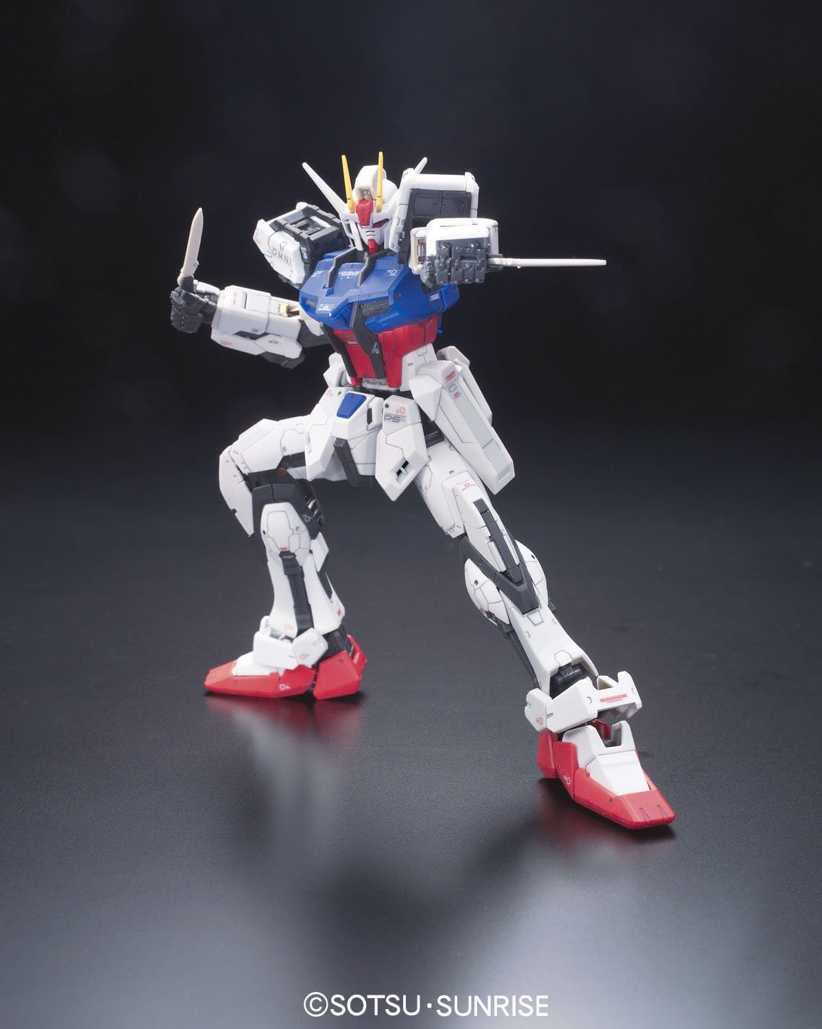 Grado real de Bandai N.° 03 Aile Strike Gundam 1/144.