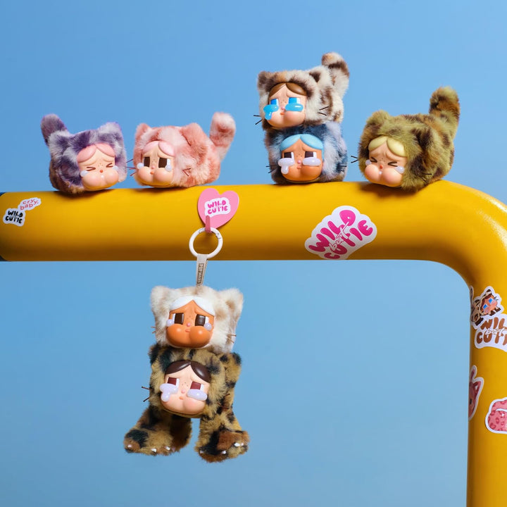 POP MART Crybaby Wild but Cutie Series - Colgante de peluche de vin...