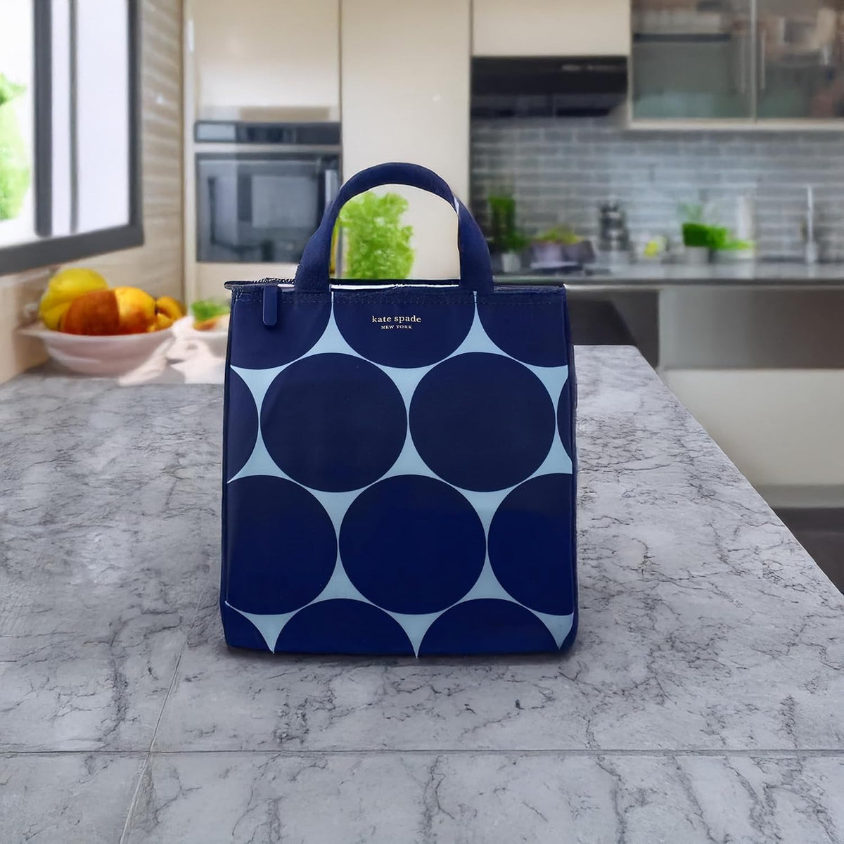 Kate Spade New York, Bolsa de almuerzo portátil suave con forro interior