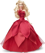 Muñeca Barbie Signature 2022 de festividades, cabello rubio ondulado con vestido rojo inspirado en la flor de Nochebuena, colección coleccionable con soporte para muñeca y certificado de autenticidad