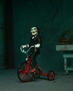 NECA Figura de acción del asesino Jigsaw Ultimate de Saw, de 7 pulgadas, con túnica negra