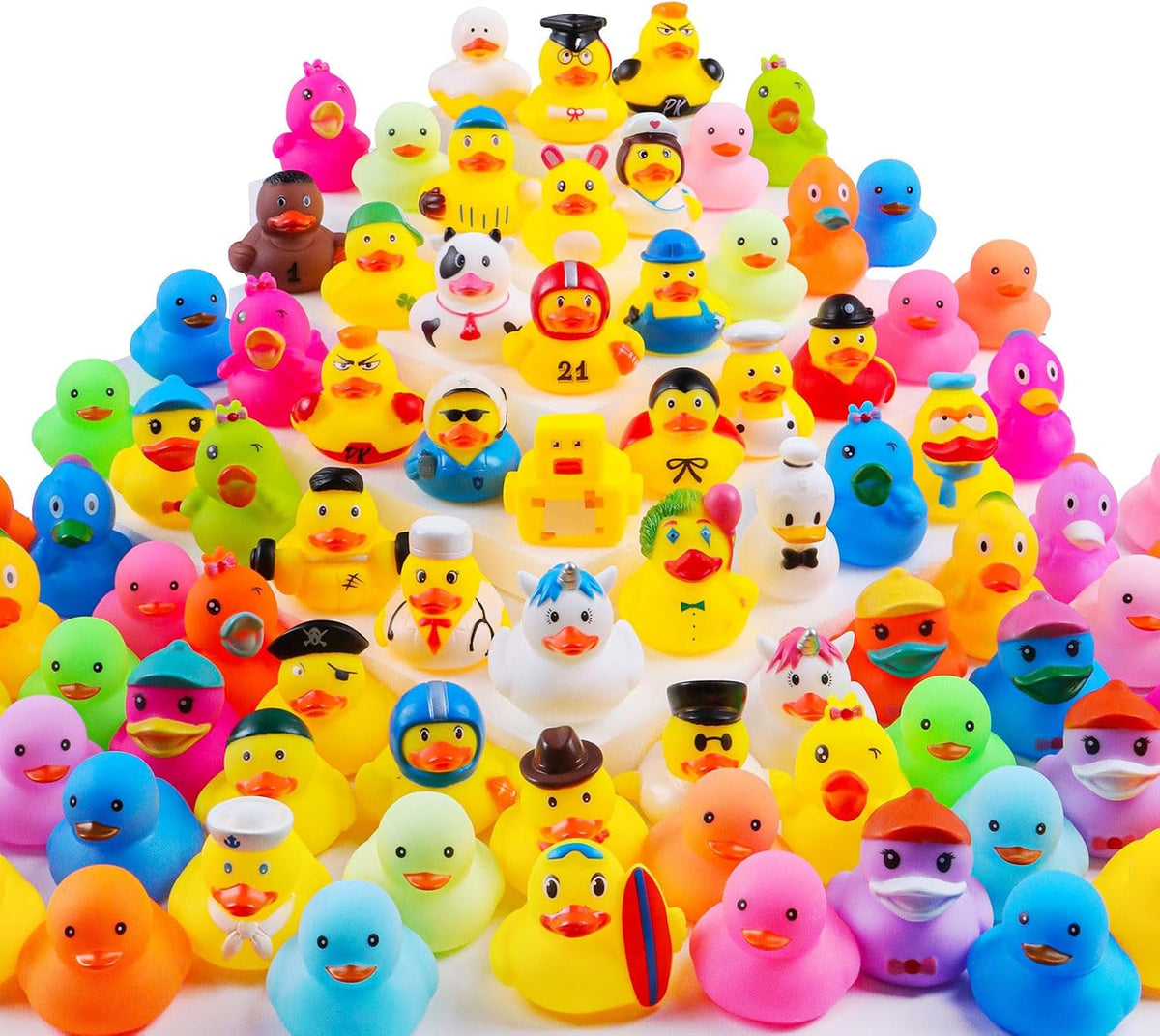 100 patos de goma a granel para Jeeps, juguetes de baño, recuerdos de fiesta, lindos mini patos con más de 30 diseños únicos, juguetes de piscina para niños, piscina, decoración de automóvil