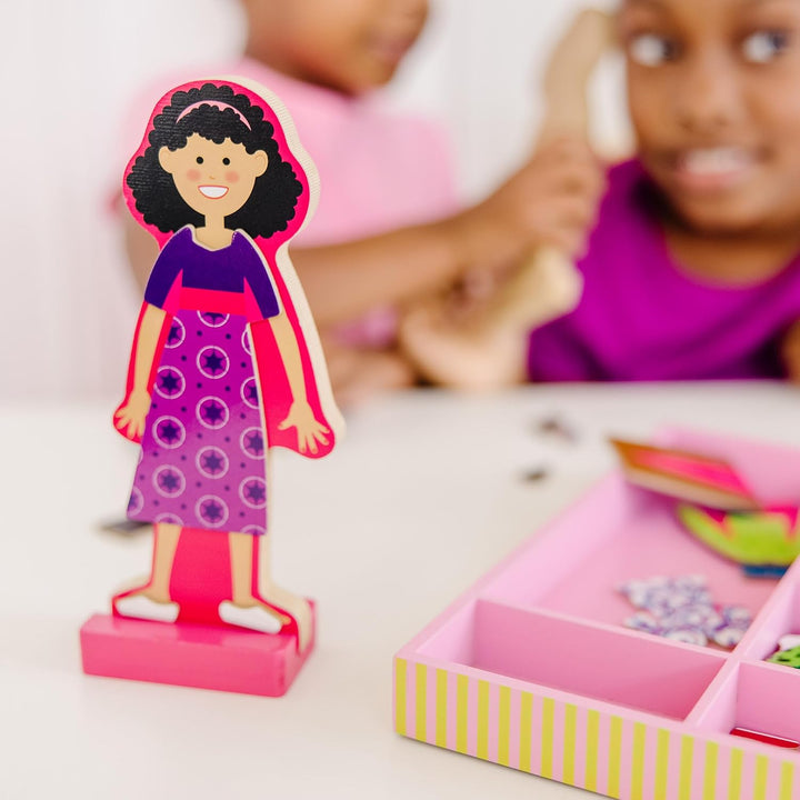 Melissa &amp; Doug Abby and Emma - Juego de muñecas magnéticas de m...