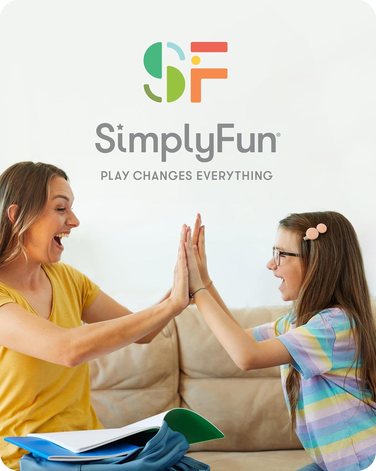 SimplyFun Trifusion - Juego de mesa de estrategia de mapeo visual para niños, 2 a 4 jugadores, a partir de 8 años - Razonamiento espacial, reconocimiento de patrones y planificación - 30 minutos de
