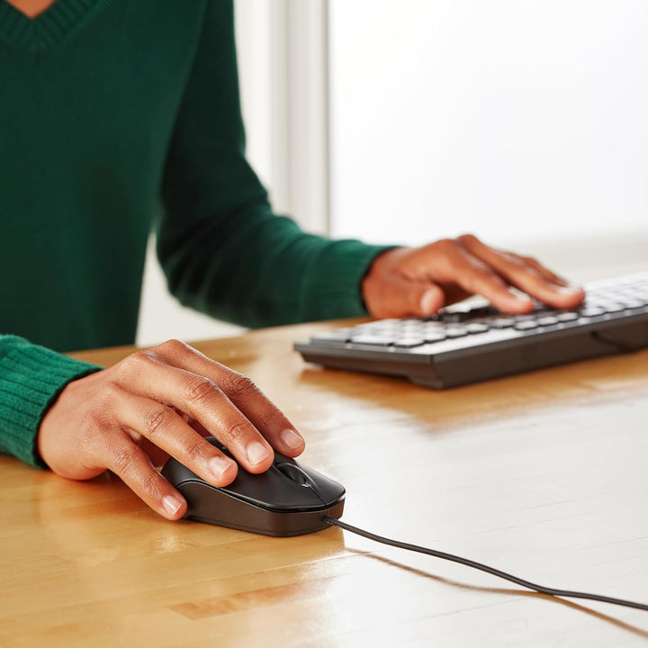 AmazonBasics Ratón de computadora con cable USB de 3 botones (negro...