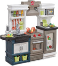 Step2 Moderno juego de cocina Metro para niños, incluye más de 30 accesorios de cocina de juguete, características interactivas para juegos de simulación, juego para interiores y exteriores, dimensiones 44.75 pulgadas de alto x 46.5 pulgadas de ancho x