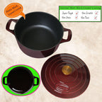 La Cuisine Cacerola de hierro fundido esmaltado para horno holandés con mango dorado para tapa, revestimiento interno de esmalte negro mate, 5 cuartos de galón de 10.5 pulgadas de diámetro, apto para horno 550°F/528.8 °F, arándano