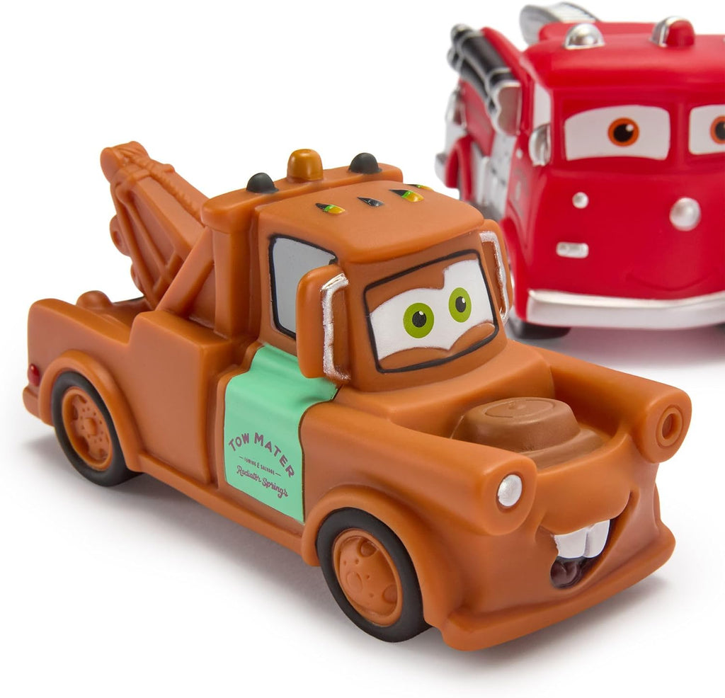 Disney Store Juego de juguetes de baño oficiales de Pixar Cars, incluye 5 juguetes detallados con un cubo de almacenamiento colante, diversión para el baño y juego acuático para niños