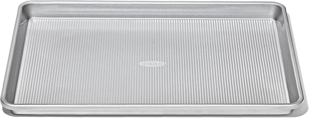 OXO Good Grips - Bandeja de horno antiadherente de media hoja con revestimiento transparente Pro