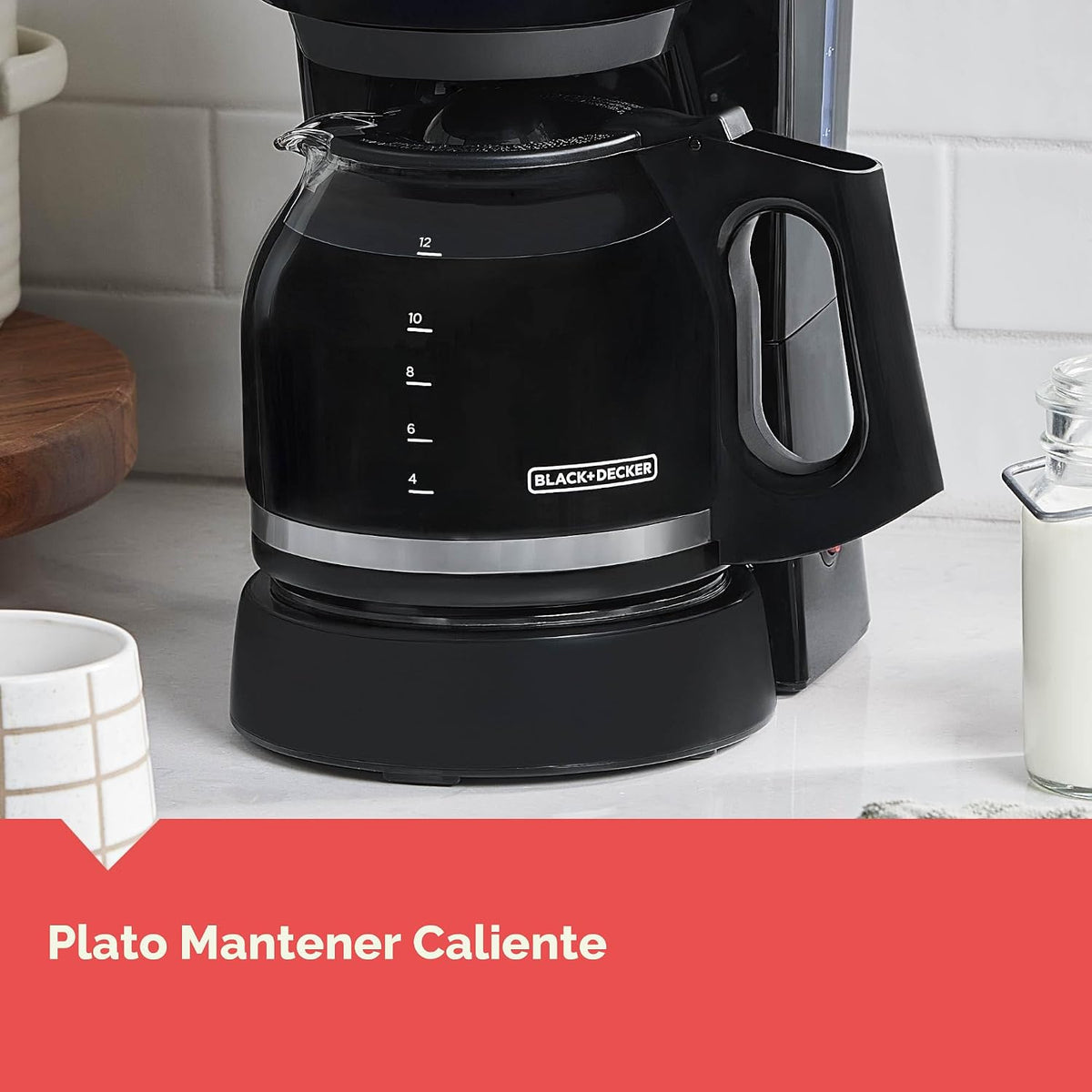 BLACK+DECKER Cafetera de café de 12 tazas con interruptor de encendido/apagado fácil, fácil de verter, jarra sin goteo con cesta de filtro extraíble, tecnología Vortex, color negro