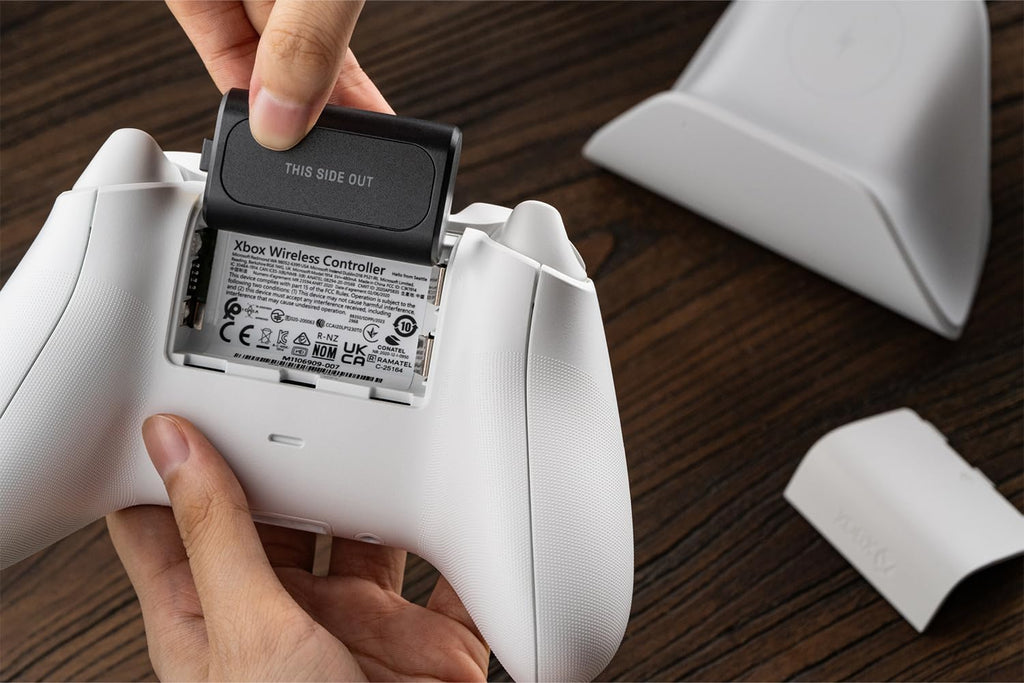 Base de carga inalámbrica 8BitDo Ultimate para controles XBOX, blanca