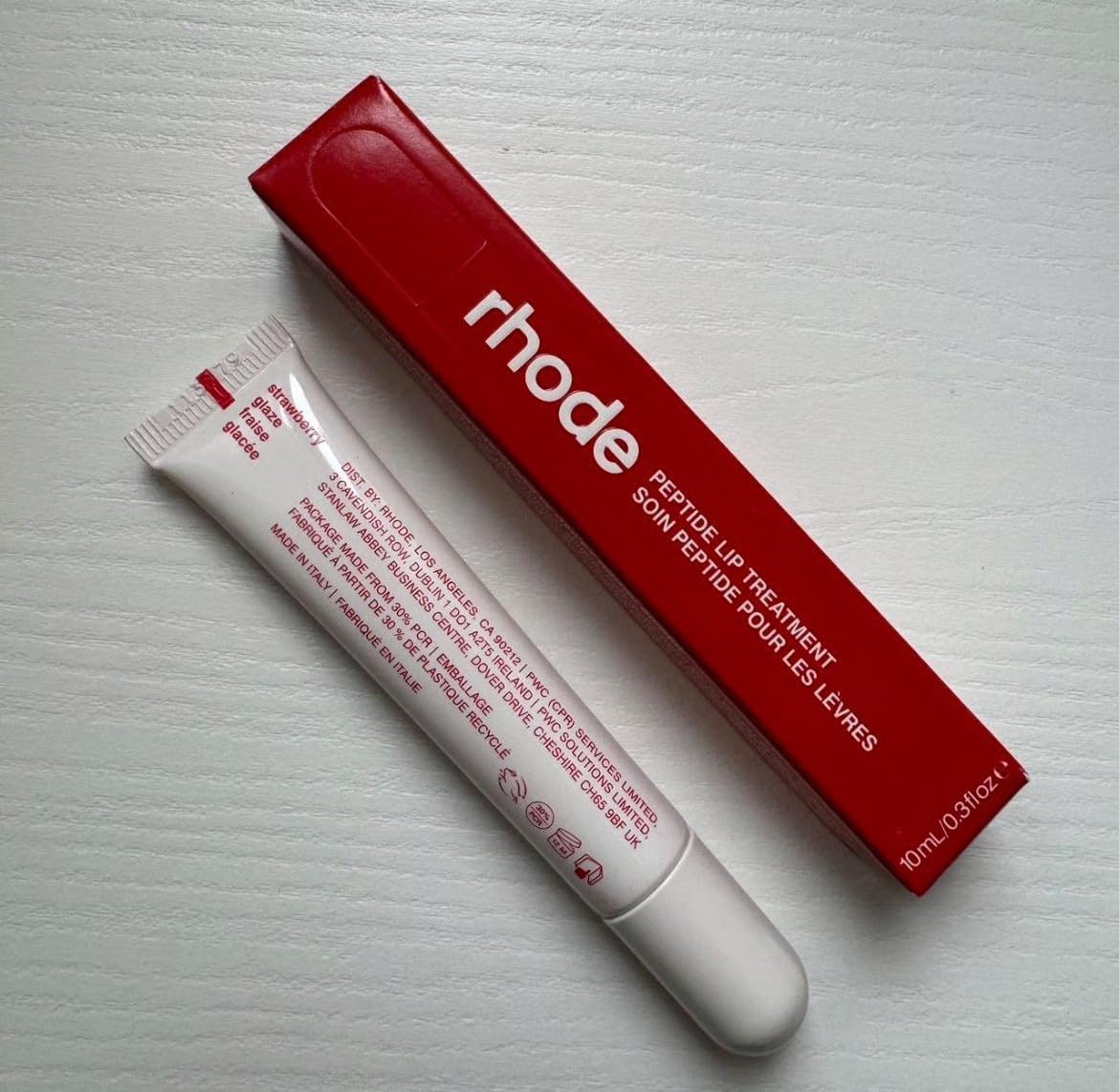 Rhode Tratamiento de labios 0.3 fl oz \/ 0.3 fl oz Fresa.