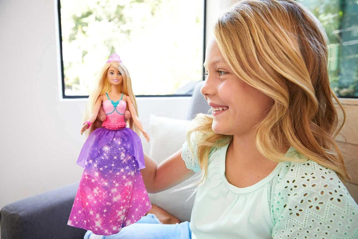 Barbie Dreamtopia 2 en 1 de Realeza a Sirena. Muñeca Fashion Transf...