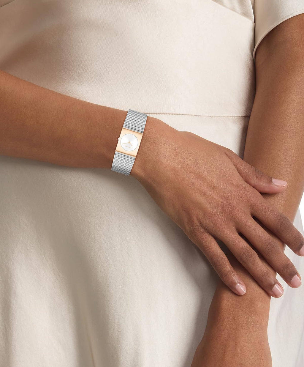 Calvin Klein Mujer CK Pulse - Reloj de 26 mm 2H Quartz - Brazalete de acero inoxidable con malla - Resistencia al agua 30 metros - Estilo minimalista – Moda premium - Regalo para ella