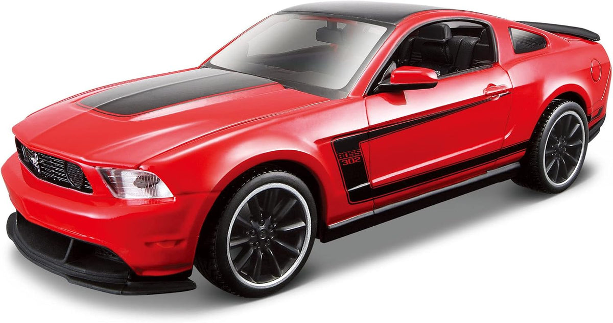 Maisto Línea de montaje a escala 1:24 2012 Ford Mustang Boss 302 Kit de modelo fundido a presión (los colores pueden variar)