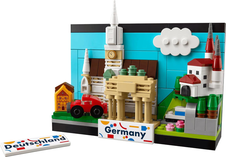 LEGO Creator Germany Postcard - Juego de construcción de 240 piezas...
