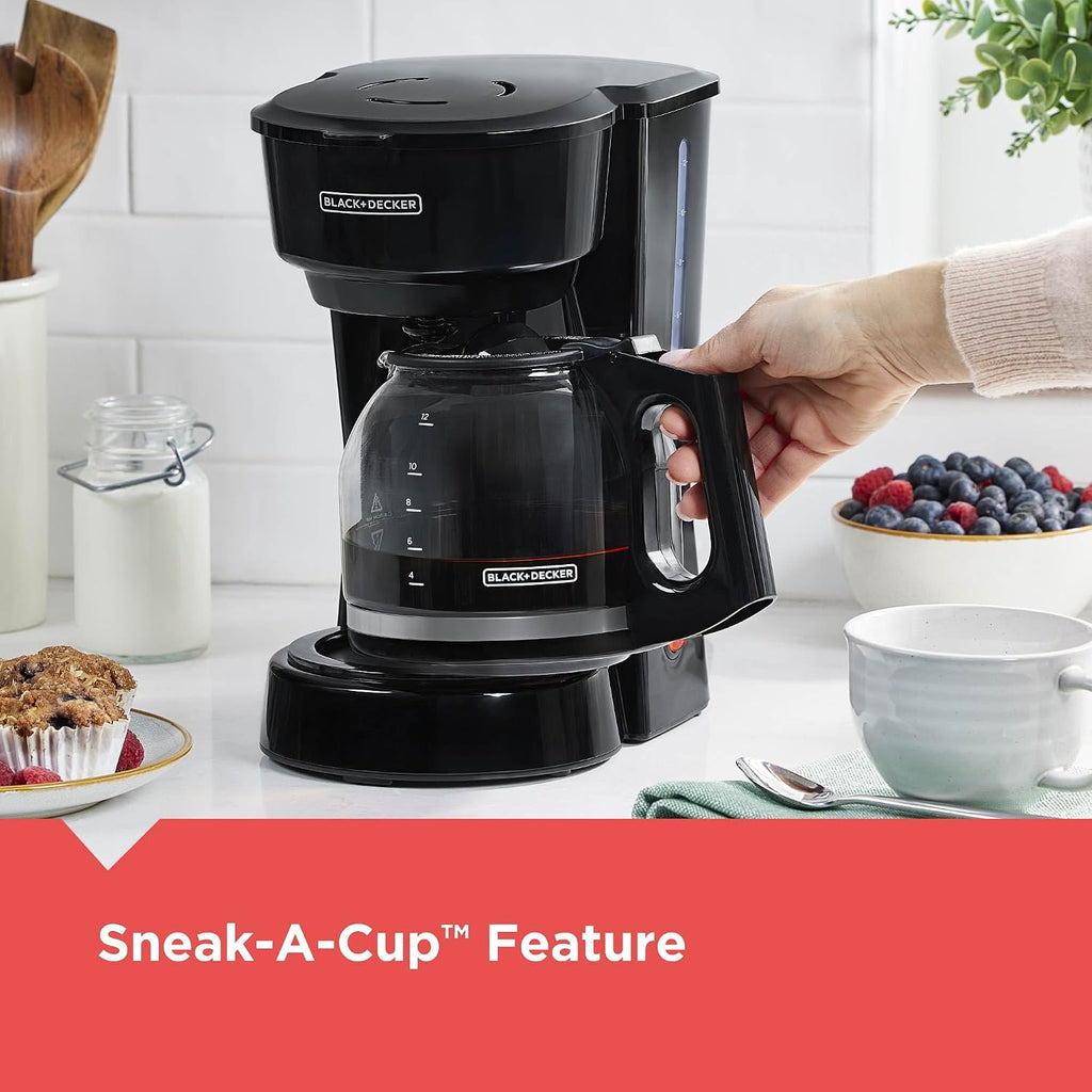 BLACK+DECKER Cafetera de café de 12 tazas con interruptor de encendido/apagado fácil, fácil de verter, jarra sin goteo con cesta de filtro extraíble, tecnología Vortex, color negro