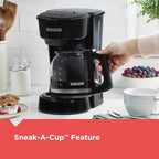 BLACK+DECKER Cafetera de café de 12 tazas con interruptor de encendido/apagado fácil, fácil de verter, jarra sin goteo con cesta de filtro extraíble, tecnología Vortex, color negro