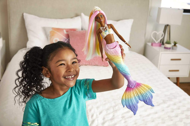 Muñeca Barbie Dreamtopia, sirena mágica arcoíris con pelo arcoíris...