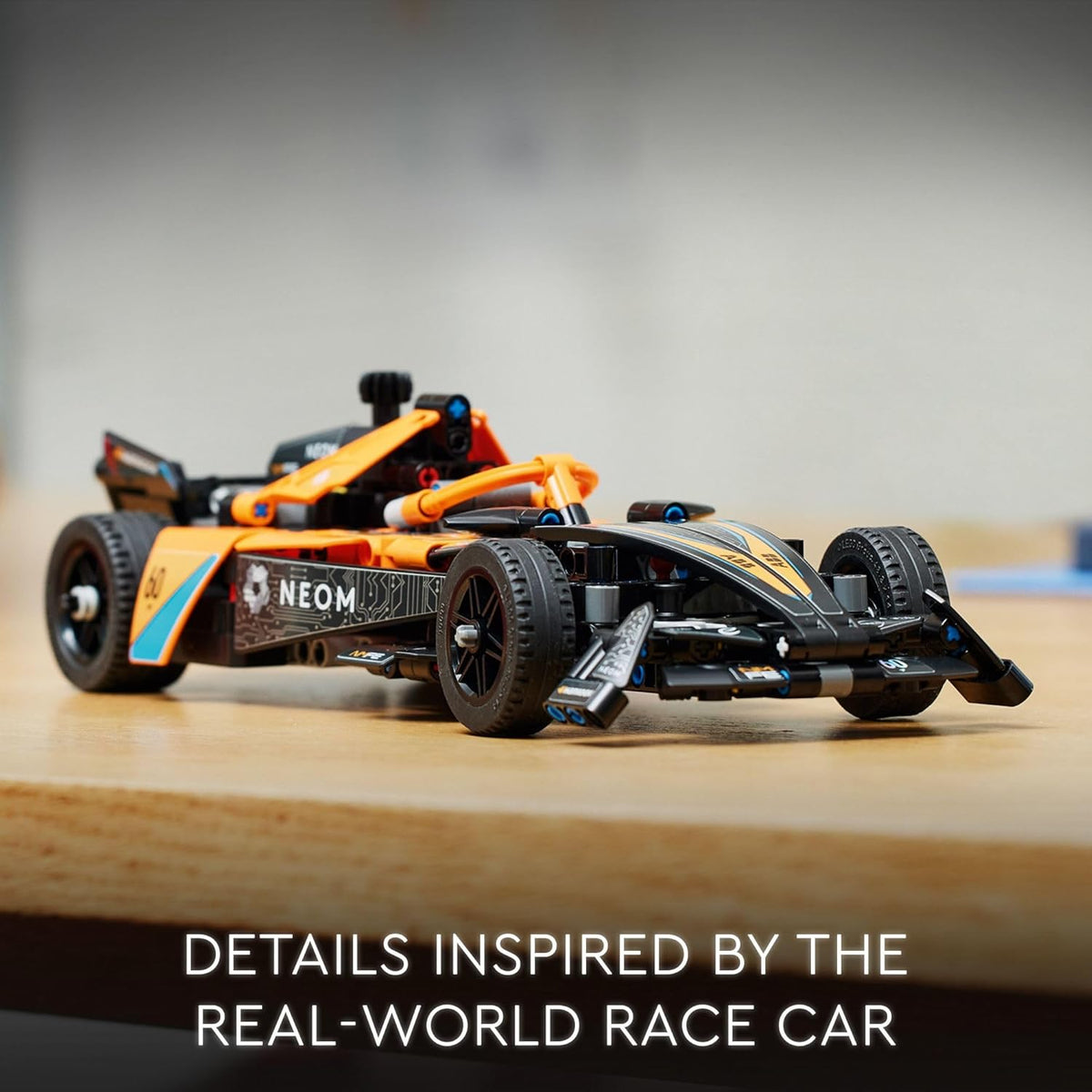 LEGO Technic NEOM McLaren Formula E - Coches de juguete de