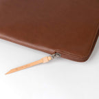 Comfyable Funda de piel para laptop A3241, Marrón, For 15 pulgadas MBA / 16 pulgadas MBP M4 M3 M2 M1