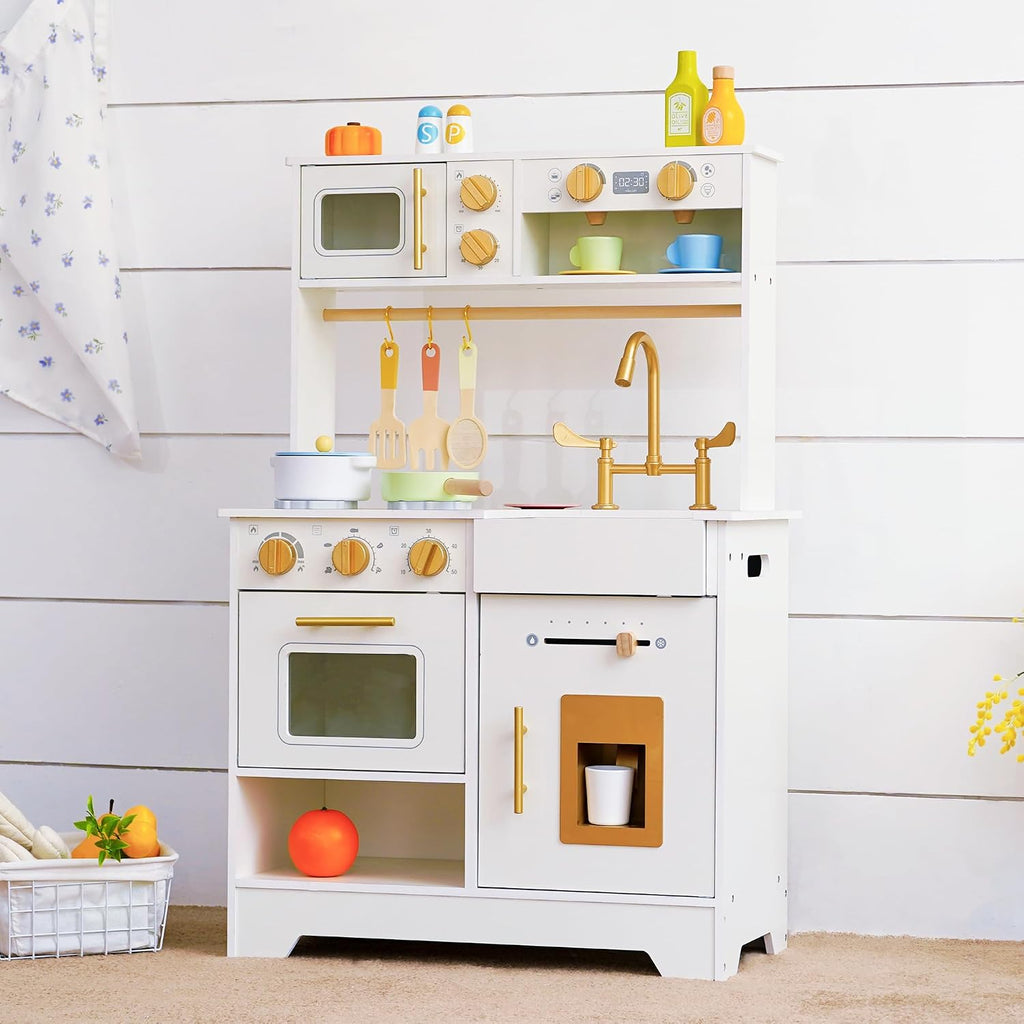Cocina de madera blanca para niños con máquina de hielo, fregadero