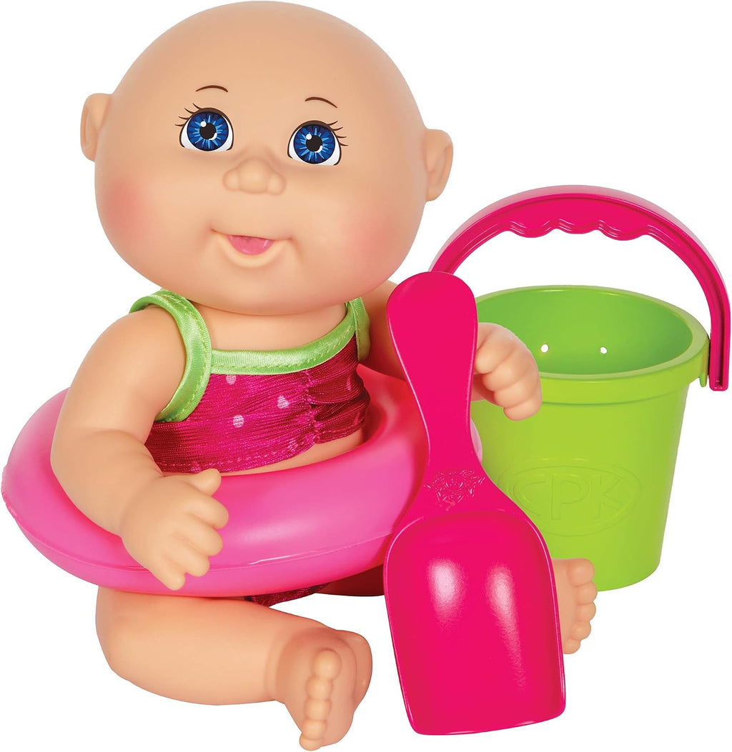 Parche de repollo para niños en la playa, pequeño, con flotador de juguete rosa, cubo y pala y sandía – muñecas CPK de 9 pulgadas – crece tu parche de repollo – juega dentro o fuera del agua, multi