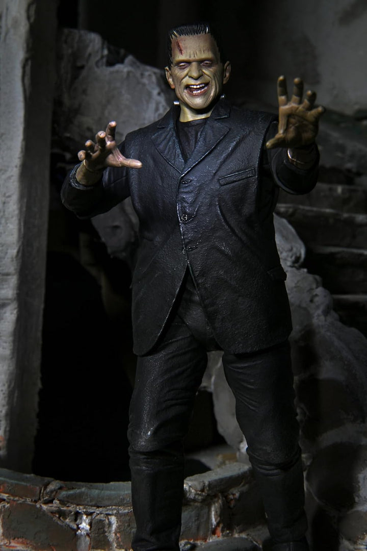 Universal Monsters - Ultimate Frankenstein's Monster (color) Fi...