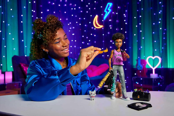 Muñeca de Monster High, muñeca Clawdeen Wolf con bulldog gárgola ma...