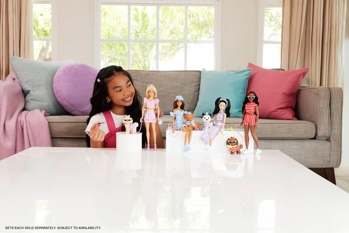 Muñeca Barbie Twinning Looks con perro mascota en ropa a juego roja...