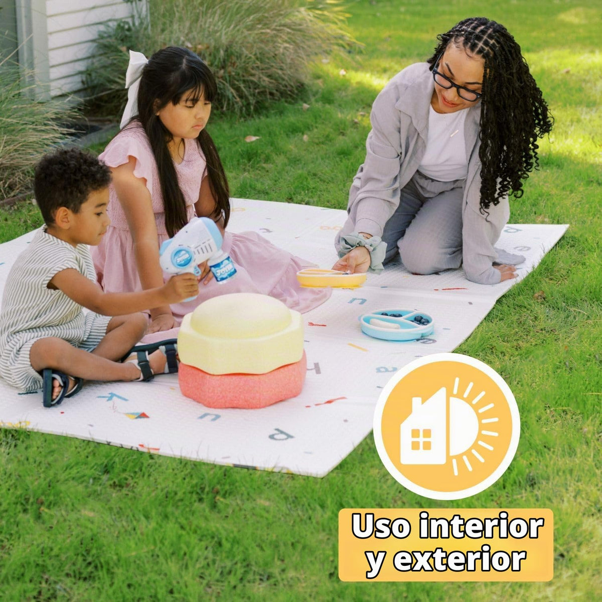 Nuby Alfombra de juego plegable reversible para bebé, 77 x 58 pulgadas, XXL