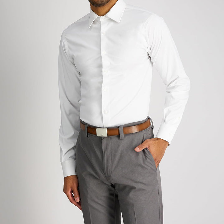 Calvin Klein Cinturón con hebilla de placa moderna y detalle de log...