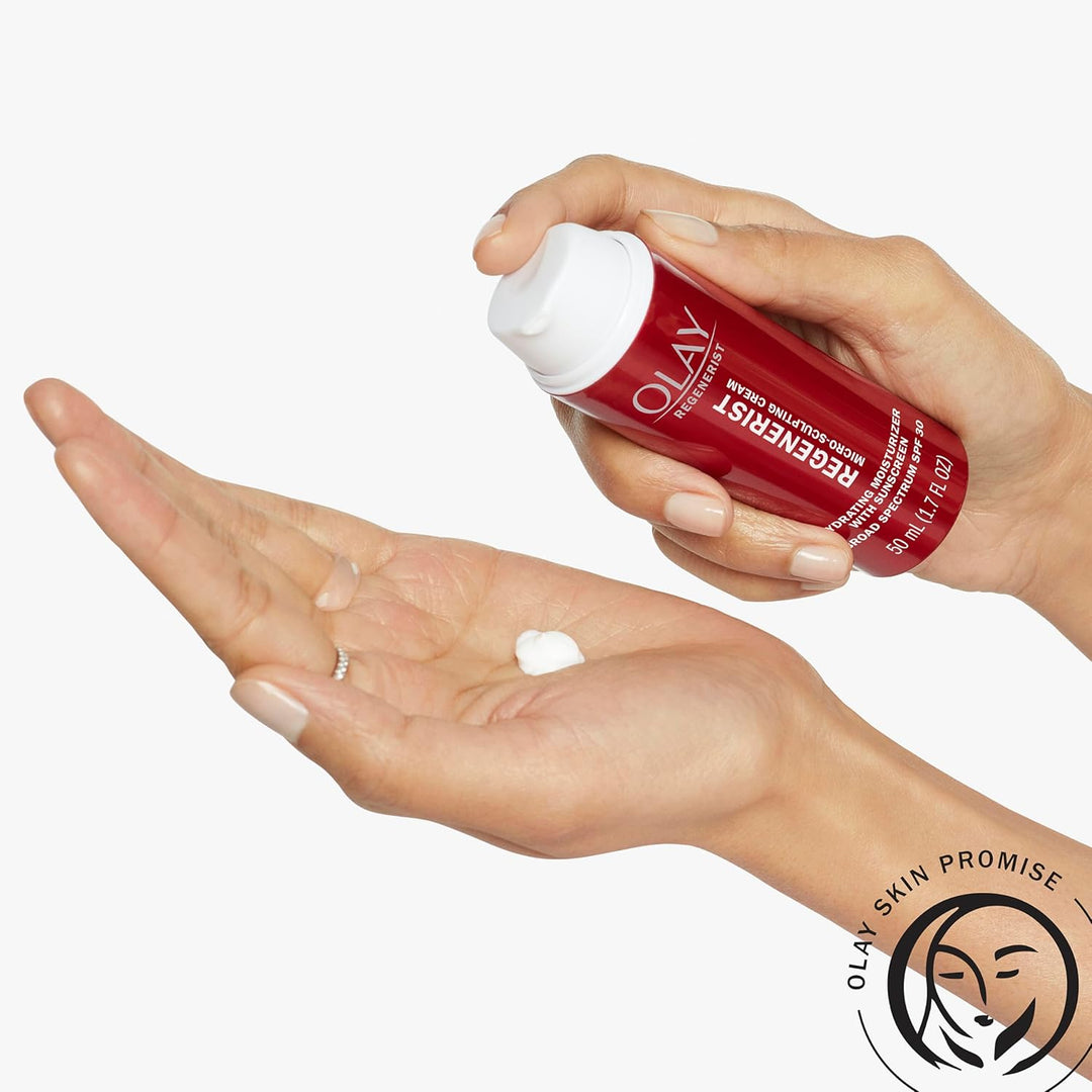 Hidratante facial de Olay Regenerist Crema Micro-Escultora con SPF...