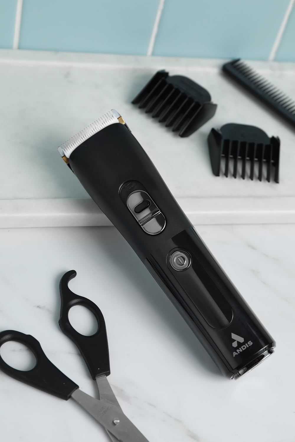 Andis 560547 Envision - Cortadora de pelo inalámbrica de alta velocidad, kit de 21 piezas, hoja ajustable, pantalla digital LED de 1.5 pulgadas, color negro