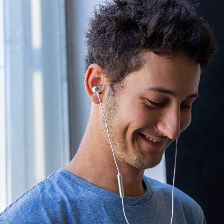 LUDOS Clamor - Audífonos con cable tipo in-ear, 5 años de garantía,...