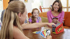 UNO Juego de cartas de ataque, regalos para niños, adolescentes y adultos, juegos para noche familiar o noche de juegos, lanzador, lanzador de cartas, luces y sonidos