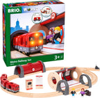 BRIO Metro Railway Set – Juego de 20 piezas de madera con certificación FSC y accesorios – Motor de tren con luz y sonido, quiosco, pistas de madera y más – Funciona con todos los juegos de trenes BRIO – Niños a partir de 3 años