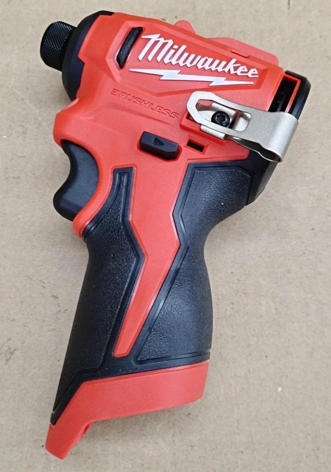 Milwaukee Destornillador de impacto hexagonal sin escobillas M12 Subcompact de 1/4 de pulgada (herramienta desnuda)