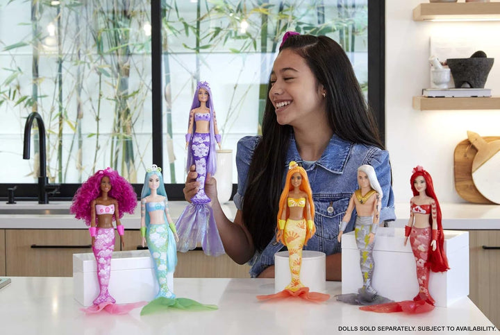 Muñeca Barbie Color Reveal y accesorios, serie sirena arco iris, 7...