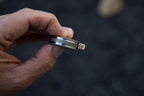 TEC Accessories Ti-Tape - Mini cinta métrica retráctil de titanio (acabado lavado a la piedra), imperial y métrica, cinta métrica pequeña reemplazable por el usuario de 3 pies, EDC, ligera, clip para