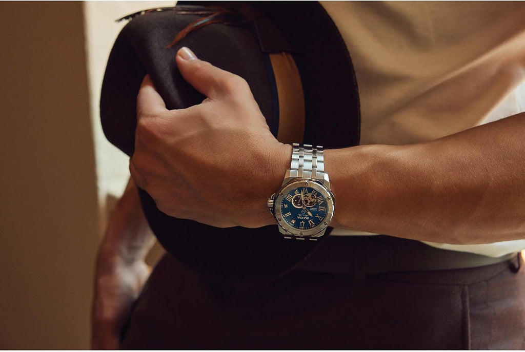 Bulova Marc Anthony Reloj Automático Marine Star de Acero Inoxidable para Hombre, Apertura Abierta, Parte Posterior de Caja de Exhibición, Esfera Azul Sunray con Acento de Diamante, (Modelo: 98D184)